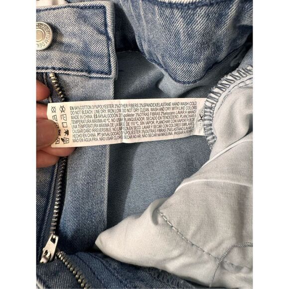 Forever 21 Rhinestone Fringe High-Rise Denim Shorts Size 26 - Picture 4 of 10